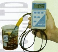 酸度计（便携式数显）±0.01PH