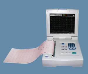 数字式十二导心电图机(翻盖式)